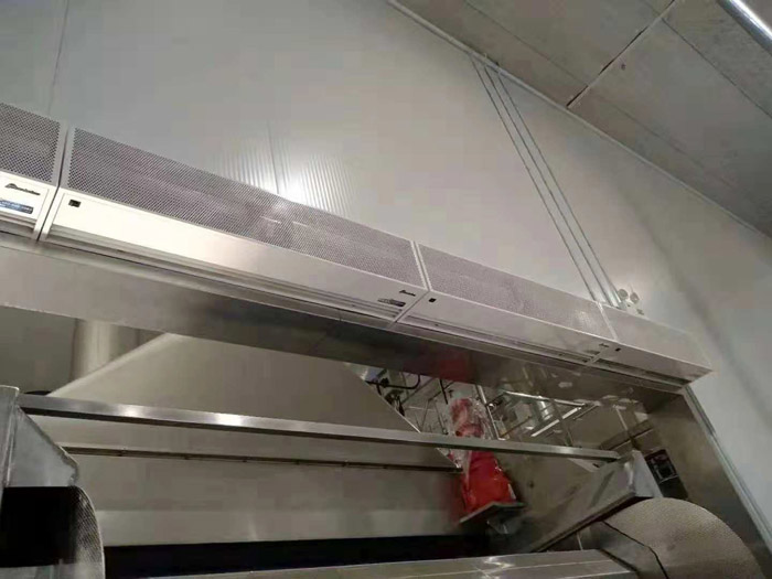 愛味客雪川食品工廠風(fēng)幕機安裝案例
